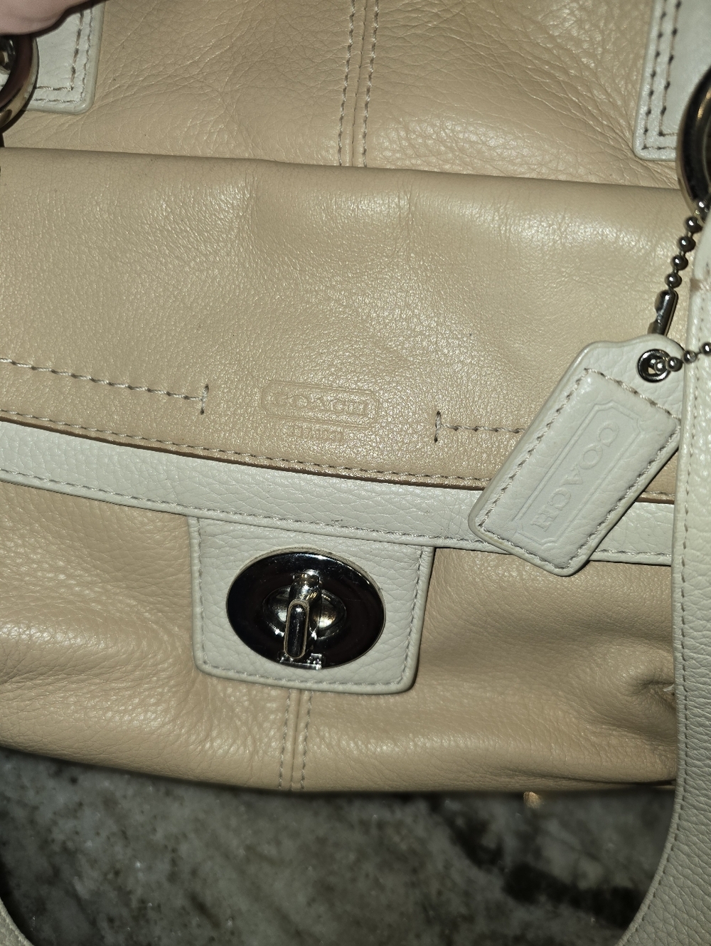 Coach Penelope Leather Shoulder Tote Bag - Picture 6 of 7